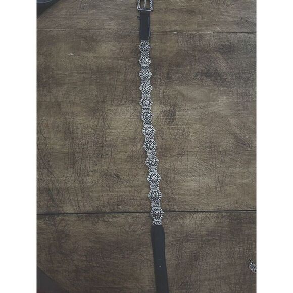 Brighton Belt Vtg 1995 Black Leather Silver Tone Concho Medallions Size Small - Picture 5 of 15